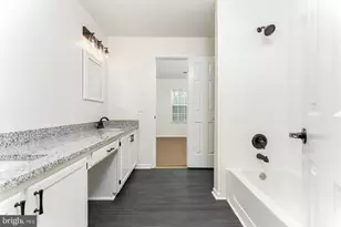 6618 Morning View Ct, Alexandria, VA 22315 - Photo 17