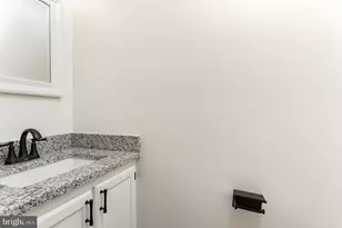 6618 Morning View Ct, Alexandria, VA 22315 - Photo 13