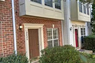 2426 Corn Crib Ct, Herndon, VA 20171 - Photo 3