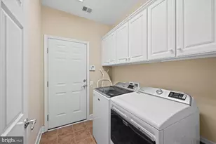 8930 Pink Carnation Ct, Lorton, VA 22079 - Photo 21