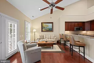 8930 Pink Carnation Ct, Lorton, VA 22079 - Photo 13
