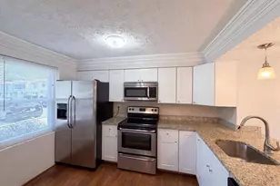 8769 Kanawha Ct, Lorton, VA 22079 - Photo 11