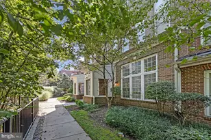 12436 Liberty Bridge Rd, Fairfax, VA 22033 - Photo 33