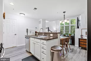 12436 Liberty Bridge Rd, Fairfax, VA 22033 - Photo 9