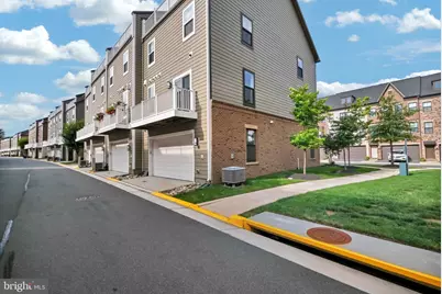 3061 Alan Shepard Street, Herndon, VA 20171 - Photo 35