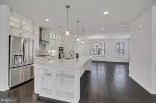 3061 Alan Shepard St, Herndon, VA 20171 - Photo 5