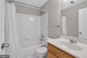 [Address not provided], Alexandria, VA 22310 - Photo 23