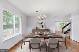 7818 Mulberry Bottom Ln, Springfield, VA 22153 - Photo 5