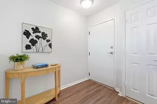 11559 Rolling Green Ct, Reston, VA 20191 - Photo 3