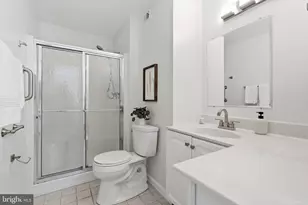 11559 Rolling Green Ct, Reston, VA 20191 - Photo 19