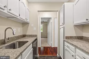 5835 Cove Landing Rd, Burke, VA 22015 - Photo 15