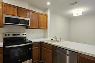 7705 Lexton Pl, Springfield, VA 22152 - Photo 7
