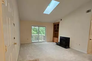 7705 Lexton Pl, Springfield, VA 22152 - Photo 5