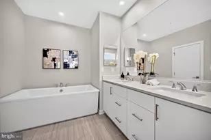 14429 Beckett Glen Cir, Chantilly, VA 20151 - Photo 33