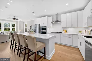 14429 Beckett Glen Cir, Chantilly, VA 20151 - Photo 17