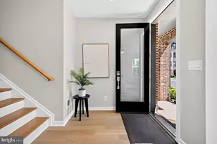 14429 Beckett Glen Cir, Chantilly, VA 20151 - Photo 7