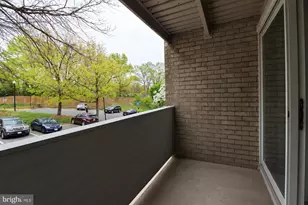 5610 Bloomfield Dr, Alexandria, VA 22312 - Photo 9