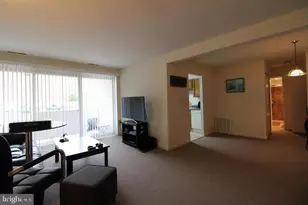 5610 Bloomfield Dr, Alexandria, VA 22312 - Photo 3