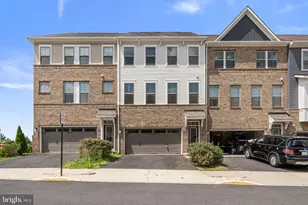 2604 Loganberry Dr, Herndon, VA 20171 - Photo 1