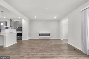 2604 Loganberry Dr, Herndon, VA 20171 - Photo 5