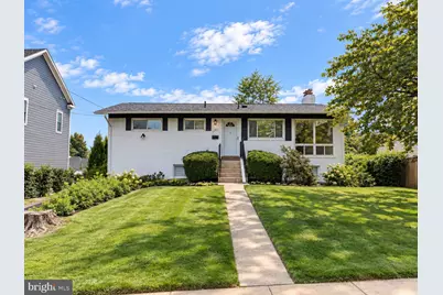 1605 Woodmoor Lane, McLean, VA 22101 - Photo 1