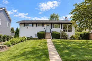 1605 Woodmoor Ln, McLean, VA 22101 - Photo 1