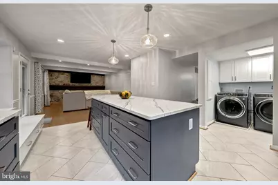 7409 Shady Palm Drive, Springfield, VA 22153 - Photo 7