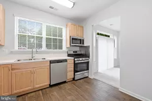 4210 Mozart Brigade Ln, Fairfax, VA 22033 - Photo 13