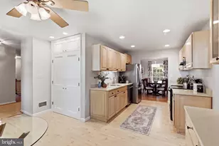 6424 Alloway Ct, Springfield, VA 22152 - Photo 7