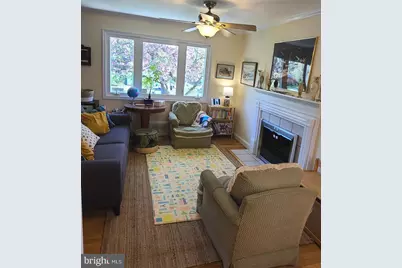 7126 Sanford Court, Annandale, VA 22003 - Photo 5