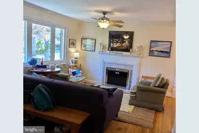 7126 Sanford Court, Annandale, VA 22003 - Photo 3