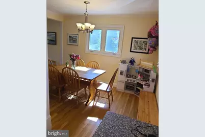 7126 Sanford Court, Annandale, VA 22003 - Photo 7