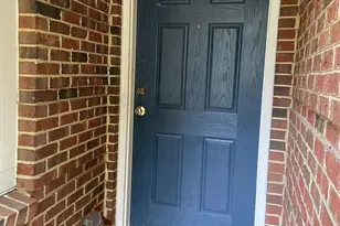 4465 Beacon Grove Cir, Fairfax, VA 22033 - Photo 5