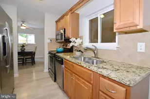 2215 Sanibel Dr, Reston, VA 20191 - Photo 9