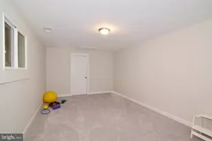 2215 Sanibel Dr, Reston, VA 20191 - Photo 21