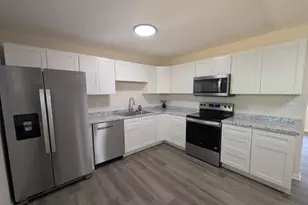 6327 Willowood Ln, Alexandria, VA 22310 - Photo 9