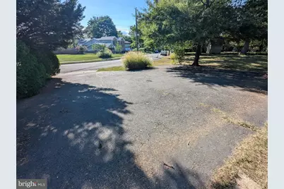 6327 Willowood Lane, Alexandria, VA 22310 - Photo 5