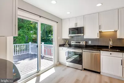 7223 Ashview Drive, Springfield, VA 22153 - Photo 11