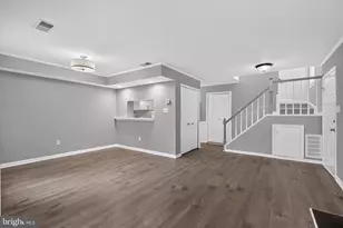 6078 Netherton St, Centreville, VA 20120 - Photo 5
