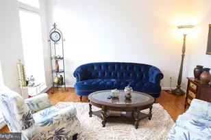 8742 Talbott Farm Dr, Alexandria, VA 22309 - Photo 17