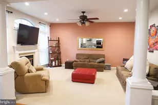 8742 Talbott Farm Dr, Alexandria, VA 22309 - Photo 9