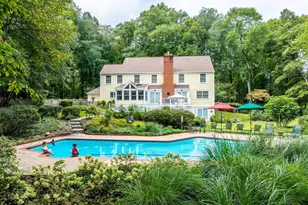 9709 Arnon Chapel Rd, Great Falls, VA 22066 - Photo 11