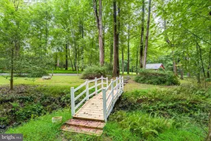 9709 Arnon Chapel Rd, Great Falls, VA 22066 - Photo 23