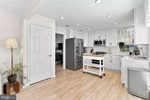 12257 Exbury St, Herndon, VA 20170 - Photo 15