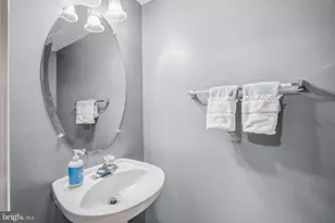 3342 Wilton Crest Ct, Alexandria, VA 22310 - Photo 11