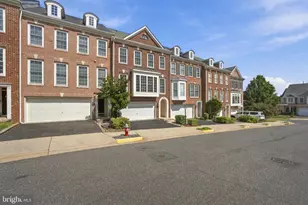 3342 Wilton Crest Ct, Alexandria, VA 22310 - Photo 3
