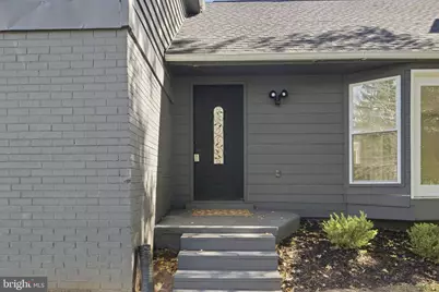 717 Kentland Drive, Great Falls, VA 22066 - Photo 5