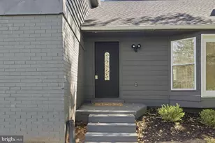 717 Kentland Dr, Great Falls, VA 22066 - Photo 5