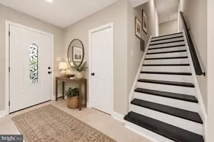 717 Kentland Dr, Great Falls, VA 22066 - Photo 7