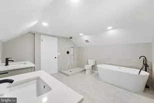 717 Kentland Dr, Great Falls, VA 22066 - Photo 49